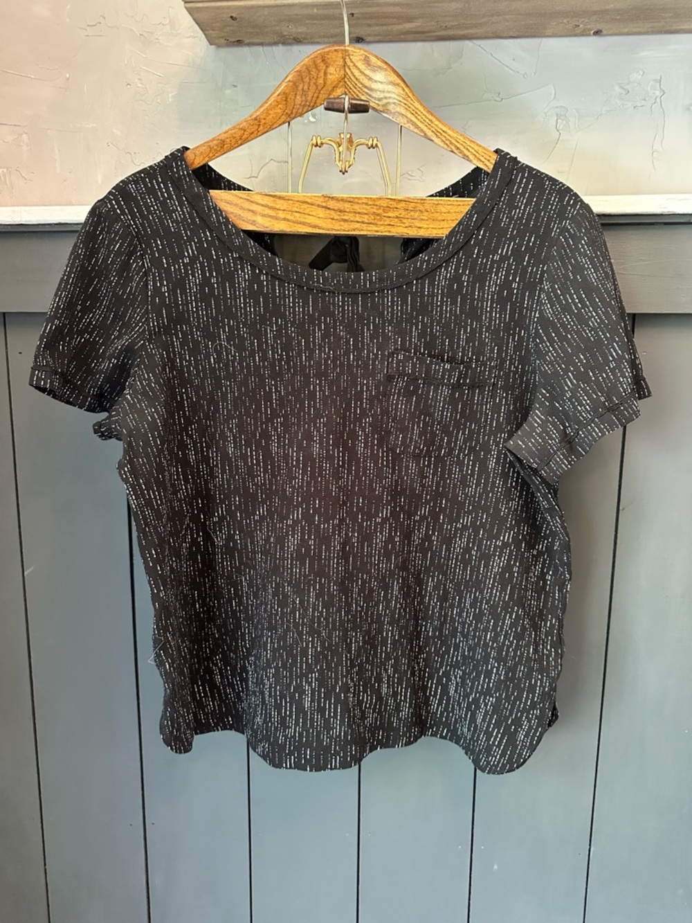 RW&Co Black Short Sleeve Top with White Linear Print XL